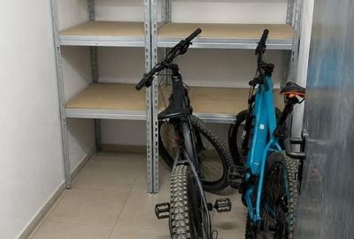 Apartament cu 3 camere semidecomandat în Sânpetru
