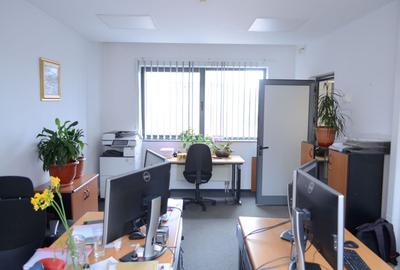 Birou, de 155 mp, în Ultracentral - 8