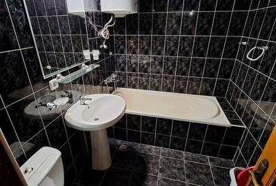 Apartament cu 3 camere decomandat în Burdujeni