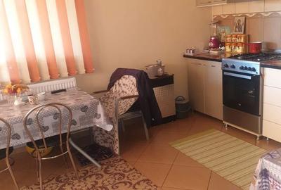 Casă cu 4 camere în Central - 3