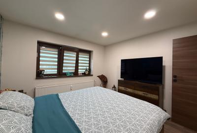 Apartament cu 2 camere decomandat, mobilat în Apărătorii Patriei - 5