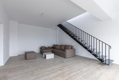 Penthouse , scara interioara , terasa cu vedere superba in Parcul Tineretului - 6