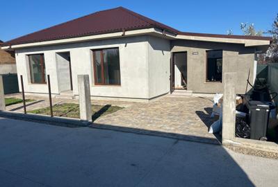 Casă individuală cu 3 camere cu Teren 300 Mp în Câmpineanca - 1