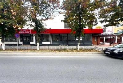 Spațiu comercial, de 50 mp, în Central - 14