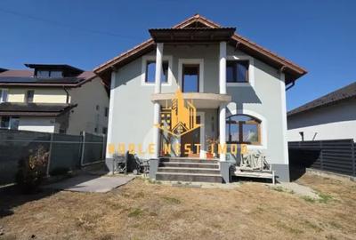 Casă cu 5 camere cu Teren 865 Mp în Central