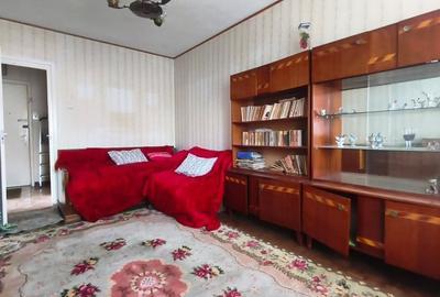 Apartament cu 2 camere decomandat în Zamfirescu