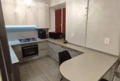 Garsonieră decomandată în Ozana - 4