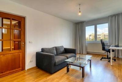 Apartament cu 3 camere semidecomandat, mobilat în Costin Georgian - 1