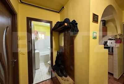 Apartament de vanzare 2 camere decomandat, zona Centrala Sacele - 3