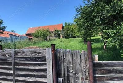 Teren de 823 mp, în Alămor - 2