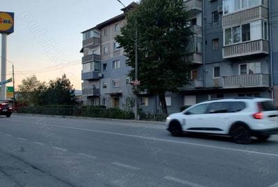 Apartament cu 2 camere decomandat în Caransebeș