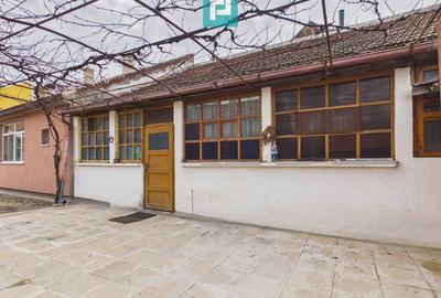 Apartament cu 2 camere semidecomandat în Aradul Nou