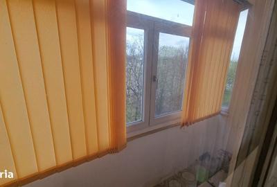 Apartament cu 2 camere semidecomandat în Craiovei - 4
