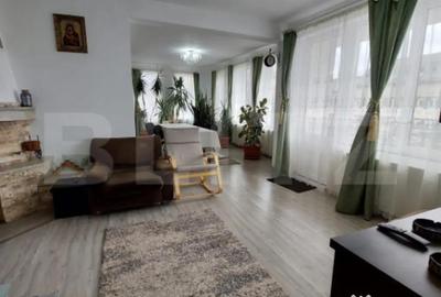 Casă cu 4 camere cu Teren 550 Mp în Central - 1