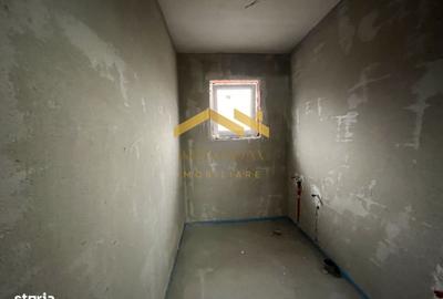 Casă cu 4 camere cu Teren 400 Mp în Sânmihaiu Român - 13