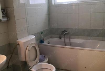 Spațiu comercial, de 70 mp, în Central - 3