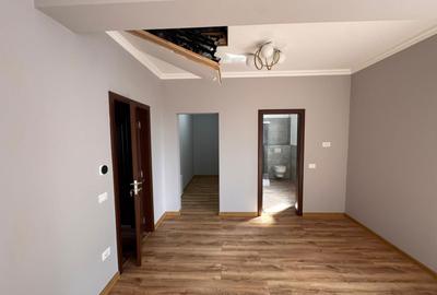 Casă cu 4 camere în Lumina - 1