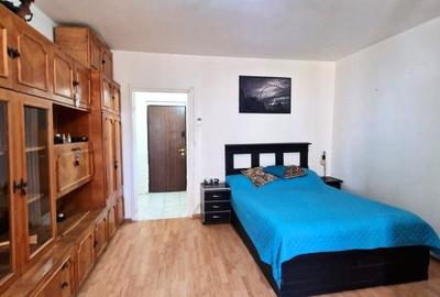 Garsonieră semidecomandată în Titan