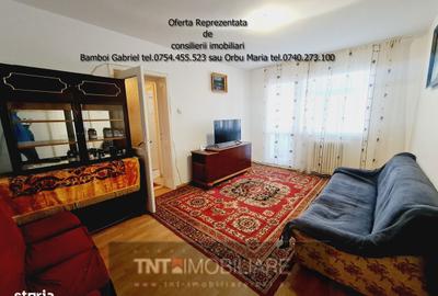Apartament cu 2 camere decomandat în Nicolina