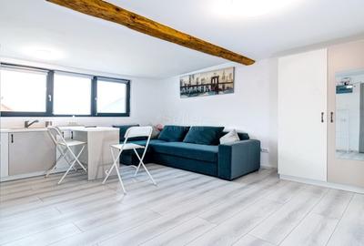 Proprietate Unica in Cartierul Schei Piata Unirii - 1