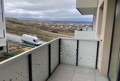 Apartament cu 2 camere semidecomandat în Sânnicoară