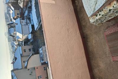 Apartament cu 3 camere decomandat în Central - 11