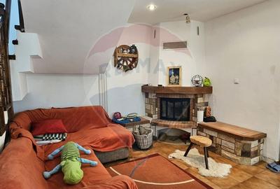 Casa / Vila cu 6 camere de vanzare - CORNU - 23