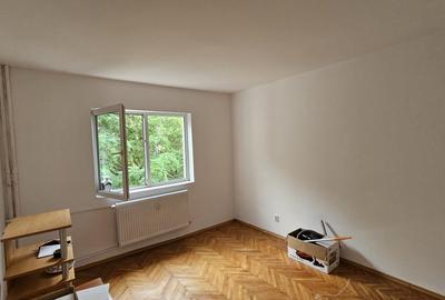 NORD-Cameliei-2cam-cubulet, cf1, dec,3/4, T, sg, izolat - 56000 euro - 10