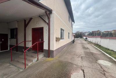 Casă cu 4 camere cu Teren 100 Mp în Corunca - 1