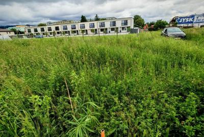 BARTOLOMEU,intravilan,intre case,suprafata de 774 mp,constructii P+2 - 10