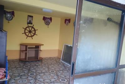 Casă cu 4 camere în Central - 1