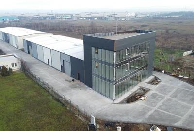 Spațiu industrial, de 1,380 mp, în Central - 2