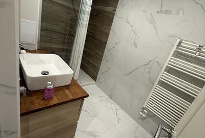 Apartament cu 3 camere decomandat în Central - 2