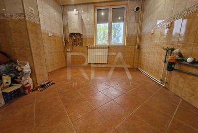 Apartament cu 3 camere la 13 minute de mers pe jos de metroul 1 Decembrie 1918 - 9