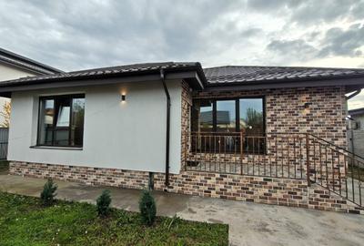 Casă pe parter, 3 camere, teren 380 mp, suprafata utila 94 mp - 2