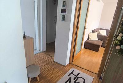 Apartament cu 3 camere decomandat în Șagului