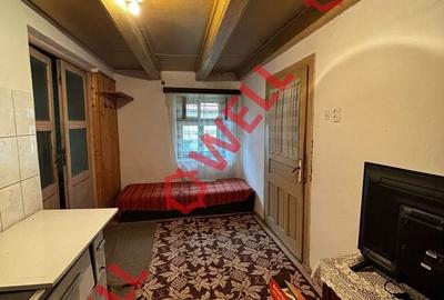 Casă cu 2 camere cu Teren 1842 Mp în Homorod - 11