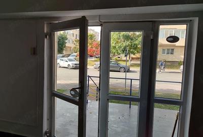 Spațiu comercial, de 35 mp, în Central - 2