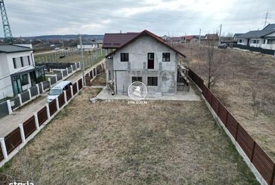 Casă cu 4 camere în Breazu - 11