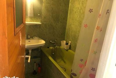 Garsonieră decomandată în Rahova