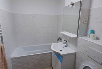 Apartament cu 3 camere decomandat în Central - 3