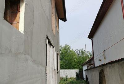 Casă cu 4 camere cu Teren 375 Mp în Cazasu - 8