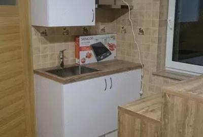 Garsoniera in zona Giule?ti - 2