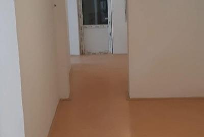 Casă cu 6 camere în Țânțăreni - 9