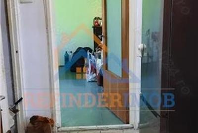 Apartament de vanzare cu 3 camere, zona Ozana - 2