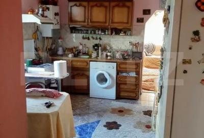 Casă cu 4 camere cu Teren 330 Mp în Central - 2