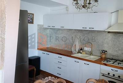 Apartament 3 camere cf 1 decomandat zona Micro 5 - 12