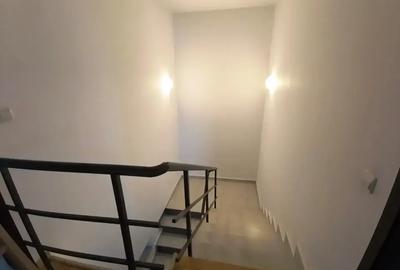 Casă cu 5 camere cu Teren 416 Mp în Central - 19