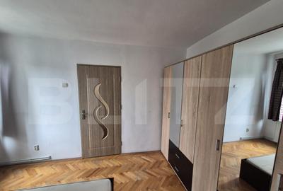 Apartament cu 3 camere decomandat în Central - 2