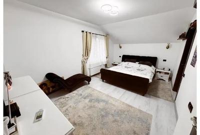 Casă cu 1 camere cu Teren 517 Mp în Noua - 11